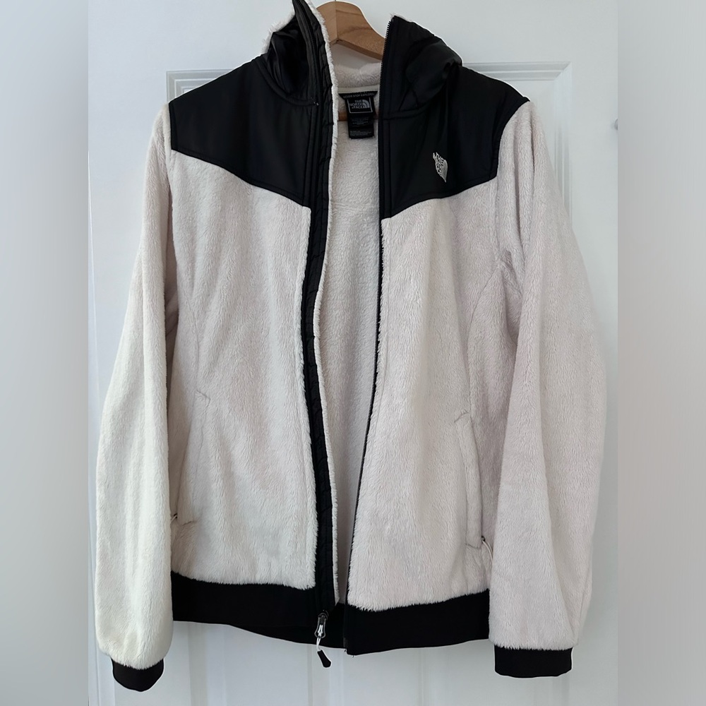 Women’s soft North Face zip up Large